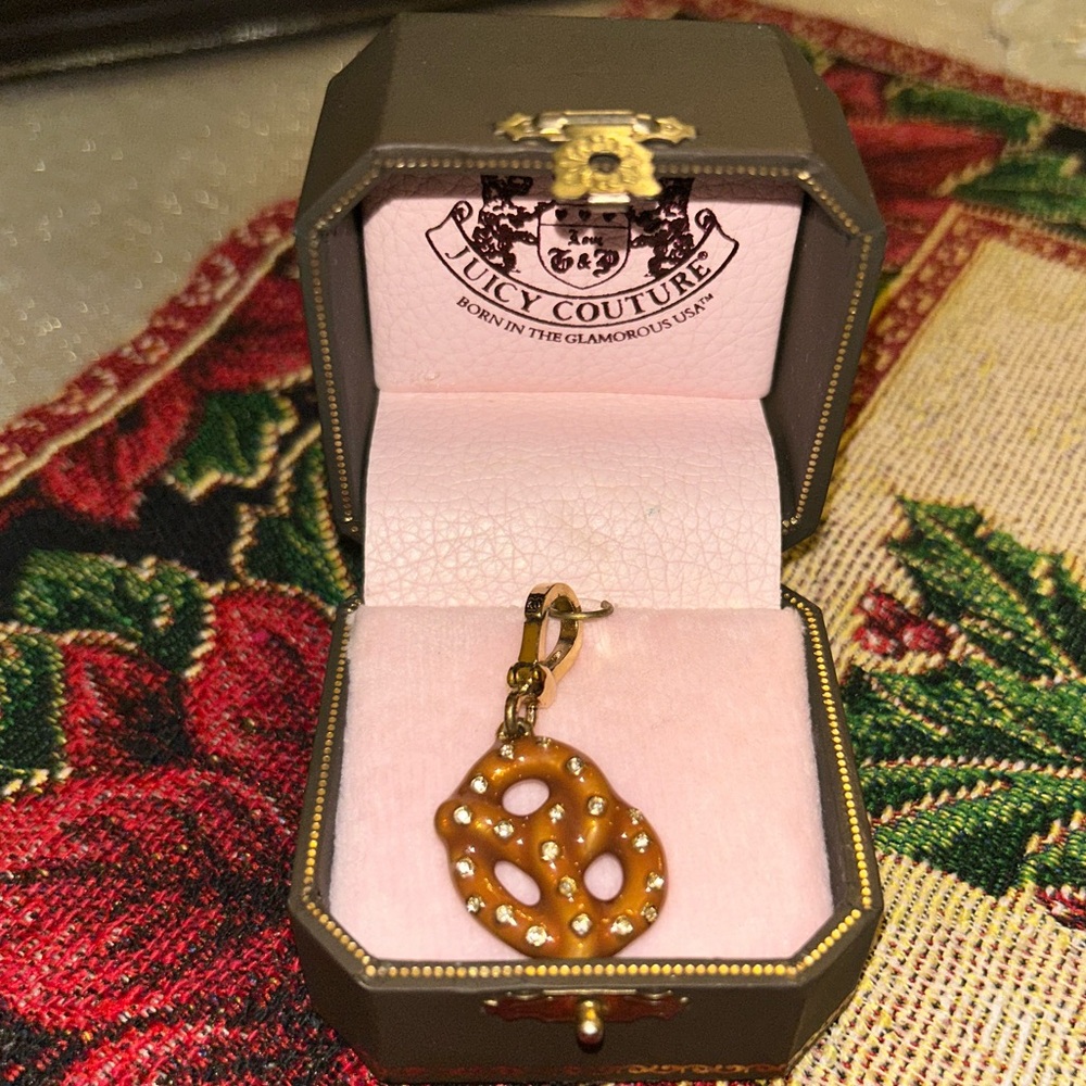 🥨NEW Juicy Couture Pretzel Charm